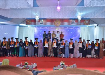 Wisuda Angkatan XXVIII Pesantren Darul Mursyid, Lulus PTN 100 Persen  ‎