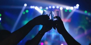 ‎Night Club di Pantai Barat Madina  ‎Cederai Moral Anak Bangsa, Bupati Wajib Ambil Sikap..!!