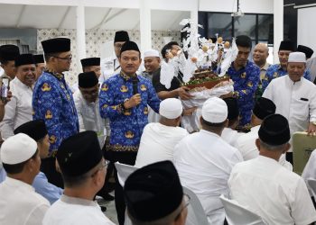 Tepung Tawar 134 Jemaah Calon Haji, Wali Kota Mahyaruddin Titip Doa Untuk Kota Tanjungbalai Semakin Baik, Maju dan Religius Menuju Tanjungbalai EMAS 