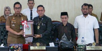 Wali Kota Medan Terima Rekomendasi DPRD Atas LKPJ TA 2025