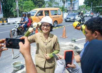 Terima Aduan Masyarakat, Pemko Medan Langsung Eksekusi Lubang di Jalan Raden Saleh