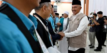 Lepas Kloter 1 Jemaah Haji Sumut,  Sekdaprov: Jadilah Cerminan Terbaik Daerah di Tanah Suci