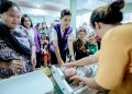 Kahiyang Ayu Pastikan Warga Tuk-Tuk Siadong Dapat Layanan Kesehatan Optimal Lewat Posyandu