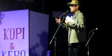 Rico Waas Rayakan Sastra Lewat Musikalisasi Puisi Kopi dan Kepo 