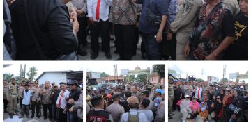 Bupati Asahan Temui Warga Yang Demo Tuntut Perbaikan Jalan Rusak di Kecamatan Buntu Pane