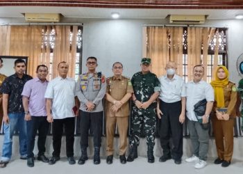 Camat Medan Polonia Fasilitasi Mediasi Persoalan Penutupan Tembok Viral di Jalan Pekong