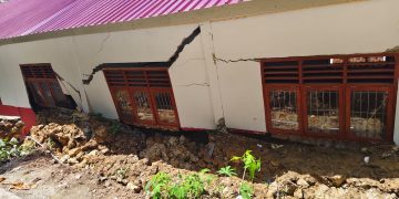 Ruang Kelas SDN 078567 Bangunan Revitalisasi Roboh Akibat Longsor, Kasek Berharap Perhatian Pemda Nisel