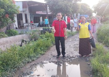 Tinjau Jalan Rusak di Mabar Hilir, Paul Simanjuntak Minta Dinas SDABMBK Jadikan Skala Prioritas