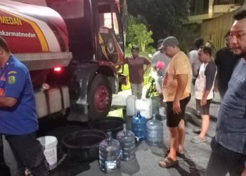 Wali Kota Medan Kerahkan Armada Damkarmat Untuk Penuhi Kebutuhan Air Bersih Warga