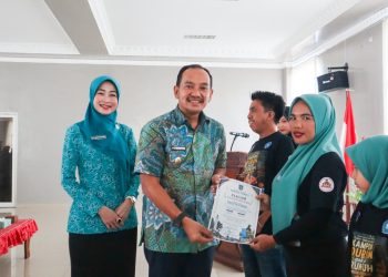 Gelar Nobar Bersama TP PKK , Walikota Tebing Tinggi Apresiasi Pesan Moral Film Parodi Edukatif “KAMPUNG DURIAN GAK JADI RUNTUH”