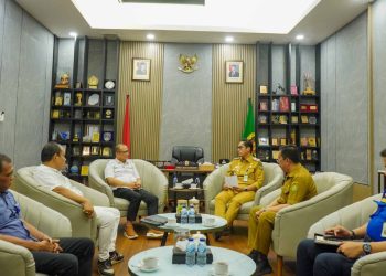 Rico Waas Dorong Talenta Paduan Suara Terus Berkembang