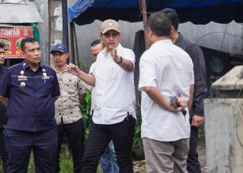 Rico Waas Tinjau Banjir di Medan Selayang, Siapkan Solusi Penanganan Drainase