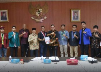 Terima Kelompok Cipayung Plus, Wong Chun Sen Pastikan Seluruh Aspirasi Mahasiswa Jadi Bahan Masukan Bagi DPRD Medan