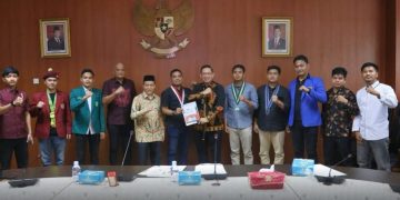 Terima Kelompok Cipayung Plus, Wong Chun Sen Pastikan Seluruh Aspirasi Mahasiswa Jadi Bahan Masukan Bagi DPRD Medan 