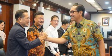 Rico Waas Tawarkan Kerja Sama Pendidikan dan Pengolahan Sampah Jadi Energi kepada Qingyuan