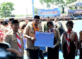 Bobby Nasution Tutup Jamdasu XI, Hadiahi 19 Petugas Upacara Berangkat ke Jamnas 2026