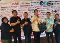 Rico Waas Kunjungi Stand PWPM di Bazaar Kuliner UMKM APEKSI 2026, Borong Produk Lokal dan Doakan Sukses
