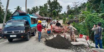 Proyek Ruas Jalan Nasional Teluk Dalam – Lolowau Diduga Dikerjakan Tanpa Pengawasan. 