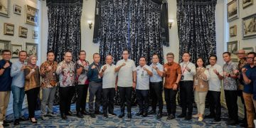 Rico Waas Ajak Dunia Usaha Lindungi Pekerja Rentan
