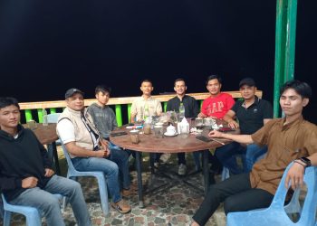 Relawan dan Mahasiswa Antusias Menanti Bobby Nst di Nias