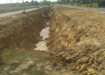 Di tengah Ruang Tanam Hijau Lakukan Penggalian Kanal untuk Mengurangi Risiko Banjir
