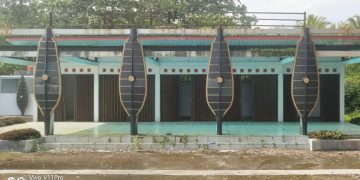 Telan Anggaran Sekitar 9 Miliar, Bangunan Kios Cenderamata dan Kios Kuliner di Pantai Ladeha Dinilai Pemborosan