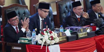 Hadiri Paripurna DPRD, Wali Kota & Wakil Wali Kota Medan Simak Pidato Kenegaraan Presiden Prabowo