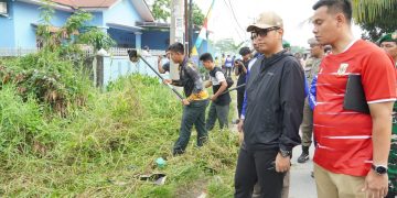 Sambut Kemerdekaan RI, Rico Waas Gelar Gotong Royong Massal di 21 Kecamatan dan Serap Aspirasi Warga