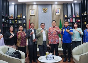 Rico Waas Apresiasi Transformasi HKBP, Dorong Penguatan Iman di Tengah Keluarga