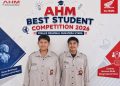 ‎Santri Darul Mursyid Tembus Finalis AHM Best Student  Competition Tingkat Nasional 2026 ‎ ‎Ket Fhoto; 2 santri Pesantren Darul Mursyid lulus finalis AHM Best Student Competition 2026 ‎ ‎TAPSEL (Portibi DNP) ‎ ‎Melalui Gagasan Cyber Security, Pesantren Modern Unggulan Terpadu Darul Mursyid (PDM) yang beralamat di Sidapdap Simanosor Kecamatan Saipar Dolok Hole Kabupaten Tapanuli Selatan lulus finalis AHM Best Student Competition 2026 ‎ ‎Kepala Divisi Pembinaan Kejuaraan Sains Pesantren Darul Mursyid Arif Rahman Hakim Tampubolon, Rabu 26/08/2026 mengatakan bahwa kompetisi ini diikuti para pelajar, baik SMA maupun Pesantren se Sumatra Utara. Kompetisi ini bernama AHM Best Student (AHMBS) 2026 yang diselenggarakan oleh PT Astra Honda Motor (AHM) bersama jaringan/dealer Honda. ‎ ‎Alhamdulillah, kabar membanggakan kembali datang dari Pesantren Darul Mursyid (PDM). Salah satu tim terbaik PDM berhasil melaju sebagai Finalis AHM Best Student Competition 2026 tingkat nasional. ‎Dalam kompetisi tersebut, tim PDM mengusung gagasan inspiratif berjudul “Edukasi Cyber Security: Solusi Digital bagi Kecanduan Game di Kalangan Gen Z.” Gagasan ini menjadi bentuk kepedulian santri terhadap tantangan generasi muda di era digital, khususnya dalam menghadapi penggunaan teknologi dan game secara berlebihan. Pesantren Darul Mursyid diwakili oleh dua santri berbakat, Naufal Baginda dan Rakha Firdaus Lubis, yang berhasil menunjukkan kemampuan, kreativitas, serta kepedulian mereka terhadap persoalan sosial dan perkembangan teknologi. ‎ ‎Drs Yusri Lubis sebagai Direktur Pesantren Darul Mursyid juga mengungkapkan bahwa “Keberhasilan ini tidak hanya menjadi kebanggaan bagi kedua santri, tetapi juga bagi seluruh keluarga besar PDM. Prestasi tersebut membuktikan bahwa santri mampu berkompetisi di tingkat nasional sekaligus menghadirkan gagasan yang relevan dengan kebutuhan generasi muda. ‎Kini, Naufal dan Rakha akan menghadapi tahapan akhir kompetisi. Mohon doa dan dukungan dari seluruh keluarga besar PDM dan masyarakat agar perjuangan mereka dapat membuahkan hasil terbaik dan berhasil meraih prestasi di tingkat nasional. ‎Semoga Allah SWT memberikan kemudahan, kelancaran, dan kemenangan bagi tim PDM. Aamiin ya Rabbal ‘alamin. Ungkapnya. ‎ ‎Terpisah, Ja’far Syahbudin Ritonga sebagai ketua Pembina Pesantren Darul Mursyid yang juga saat ini sebagai Wakil Bupati Tapanuli Selatan juga memberikan apresiasi yang tinggi kepada kedua santri Pesantren Darul Mursyid. Ia mengatakan bahwa prestasi dua santri ini menunjukkan bahwa pembinaan kejuaraan tidak hanya pada bidang sains, tetapi juga pada ilmu teknologi yang semakin berkembang saat ini. Ungkap alumni S3 USM Malaysia itu