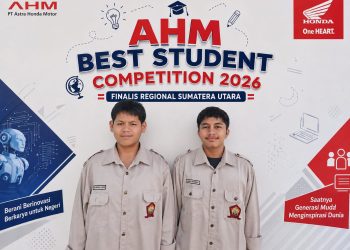 ‎Santri Darul Mursyid Tembus Finalis AHM Best Student  Competition Tingkat Nasional 2026 ‎ ‎Ket Fhoto; 2 santri Pesantren Darul Mursyid lulus finalis AHM Best Student Competition 2026 ‎ ‎TAPSEL (Portibi DNP) ‎ ‎Melalui Gagasan Cyber Security, Pesantren Modern Unggulan Terpadu Darul Mursyid (PDM) yang beralamat di Sidapdap Simanosor Kecamatan Saipar Dolok Hole Kabupaten Tapanuli Selatan lulus finalis AHM Best Student Competition 2026 ‎ ‎Kepala Divisi Pembinaan Kejuaraan Sains Pesantren Darul Mursyid Arif Rahman Hakim Tampubolon, Rabu 26/08/2026 mengatakan bahwa kompetisi ini diikuti para pelajar, baik SMA maupun Pesantren se Sumatra Utara. Kompetisi ini bernama AHM Best Student (AHMBS) 2026 yang diselenggarakan oleh PT Astra Honda Motor (AHM) bersama jaringan/dealer Honda. ‎ ‎Alhamdulillah, kabar membanggakan kembali datang dari Pesantren Darul Mursyid (PDM). Salah satu tim terbaik PDM berhasil melaju sebagai Finalis AHM Best Student Competition 2026 tingkat nasional. ‎Dalam kompetisi tersebut, tim PDM mengusung gagasan inspiratif berjudul “Edukasi Cyber Security: Solusi Digital bagi Kecanduan Game di Kalangan Gen Z.” Gagasan ini menjadi bentuk kepedulian santri terhadap tantangan generasi muda di era digital, khususnya dalam menghadapi penggunaan teknologi dan game secara berlebihan. Pesantren Darul Mursyid diwakili oleh dua santri berbakat, Naufal Baginda dan Rakha Firdaus Lubis, yang berhasil menunjukkan kemampuan, kreativitas, serta kepedulian mereka terhadap persoalan sosial dan perkembangan teknologi. ‎ ‎Drs Yusri Lubis sebagai Direktur Pesantren Darul Mursyid juga mengungkapkan bahwa “Keberhasilan ini tidak hanya menjadi kebanggaan bagi kedua santri, tetapi juga bagi seluruh keluarga besar PDM. Prestasi tersebut membuktikan bahwa santri mampu berkompetisi di tingkat nasional sekaligus menghadirkan gagasan yang relevan dengan kebutuhan generasi muda. ‎Kini, Naufal dan Rakha akan menghadapi tahapan akhir kompetisi. Mohon doa dan dukungan dari seluruh keluarga besar PDM dan masyarakat agar perjuangan mereka dapat membuahkan hasil terbaik dan berhasil meraih prestasi di tingkat nasional. ‎Semoga Allah SWT memberikan kemudahan, kelancaran, dan kemenangan bagi tim PDM. Aamiin ya Rabbal ‘alamin. Ungkapnya. ‎ ‎Terpisah, Ja’far Syahbudin Ritonga sebagai ketua Pembina Pesantren Darul Mursyid yang juga saat ini sebagai Wakil Bupati Tapanuli Selatan juga memberikan apresiasi yang tinggi kepada kedua santri Pesantren Darul Mursyid. Ia mengatakan bahwa prestasi dua santri ini menunjukkan bahwa pembinaan kejuaraan tidak hanya pada bidang sains, tetapi juga pada ilmu teknologi yang semakin berkembang saat ini. Ungkap alumni S3 USM Malaysia itu