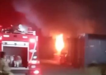 Gerak Cepat Kasat Pol PP Nias Selatan, Damkar Jinakkan Api di PLTD Fanayama