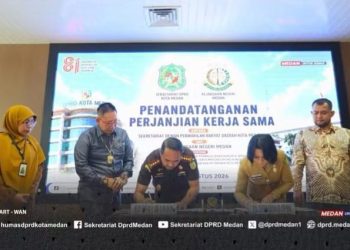 DPRD – Kejari Medan Tandatangani Perjanjian Kerja Sama di Bidang Perdata dan Tata Usaha Negara
