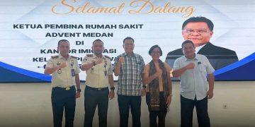 Kanim Belawan Terima Penghargaan dari RS Advent Atas Apresiasi Pelayanan Eazy Passport