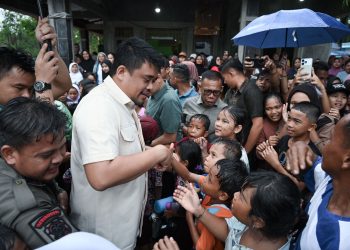 Resmikan Jembatan Bailey di Tapteng, Bobby Nasution Janji Beri Modal Usaha untuk Warga