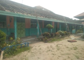 Rehab Empat Ruang Kelas SMPN 1 Pangkalan Kerinci Dimulai, Papan Informasi Proyek Dipertanyakan