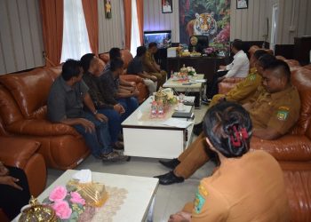 Keberadaan Perkebunan Percobaan USU Dikeluhkan, Warga Desa Ponco Warno Audiensi ke Ketua DPRD Langkat
