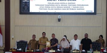 Wali Kota Medan Sampaikan Penjelasan Revisi Perda Pajak dan Retribusi ke DPRD