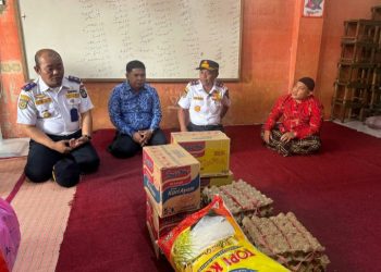 HUT Perhubungan Nasional ke-55, Dishub Pelalawan Salurkan Sembako dan Pakaian Layak Pakai ke Tiga Panti Asuhan