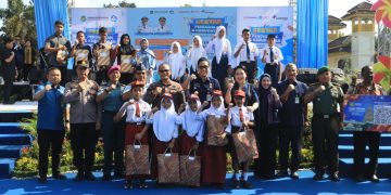 Program Tebus Ijazah Rico Waas Targetkan 1.000 Siswa, 278 Sudah Terealisasi