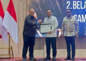 Kanim Belawan Eko Yudis Rajagukguk Terima Penghargaan dari Dir Intel Keimigrasian