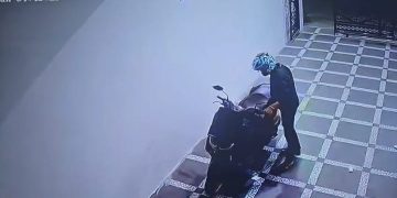 Terekam CCTV,  Polisi diminta Tangkap Pelaku  Pencurian Sepeda Motor Meresahkan Warga Martubung