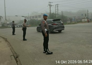 Polres Pelalawan Hadir di Tengah Masyarakat, Gelar Strong Point dan Sapa Warga untuk Ciptakan Rasa Aman