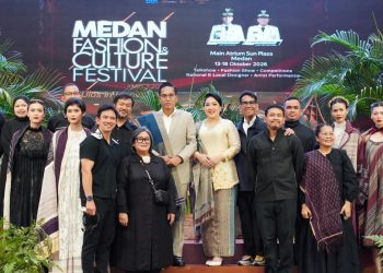 Peringatan Hari Ulos Nasional Meriahkan Puncak MFCF 2026, Rico Waas Harap Tenun Lokal Mendunia