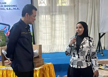 Reses di Labura, Martin Manurung Ingatkan Bahaya Judol dan Pinjol