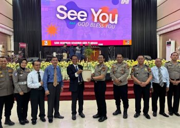 Ibadah Minggu Kasih, Kapolres Pelalawan Sambangi 400 Jemaat GPdI El Shaddai