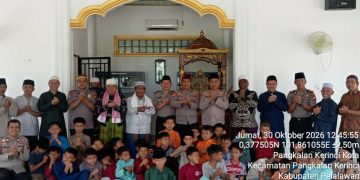 Polres Pelalawan Rutin Jumat keliling, Perkuat Silaturahmi di Masjid Nur Hidayah